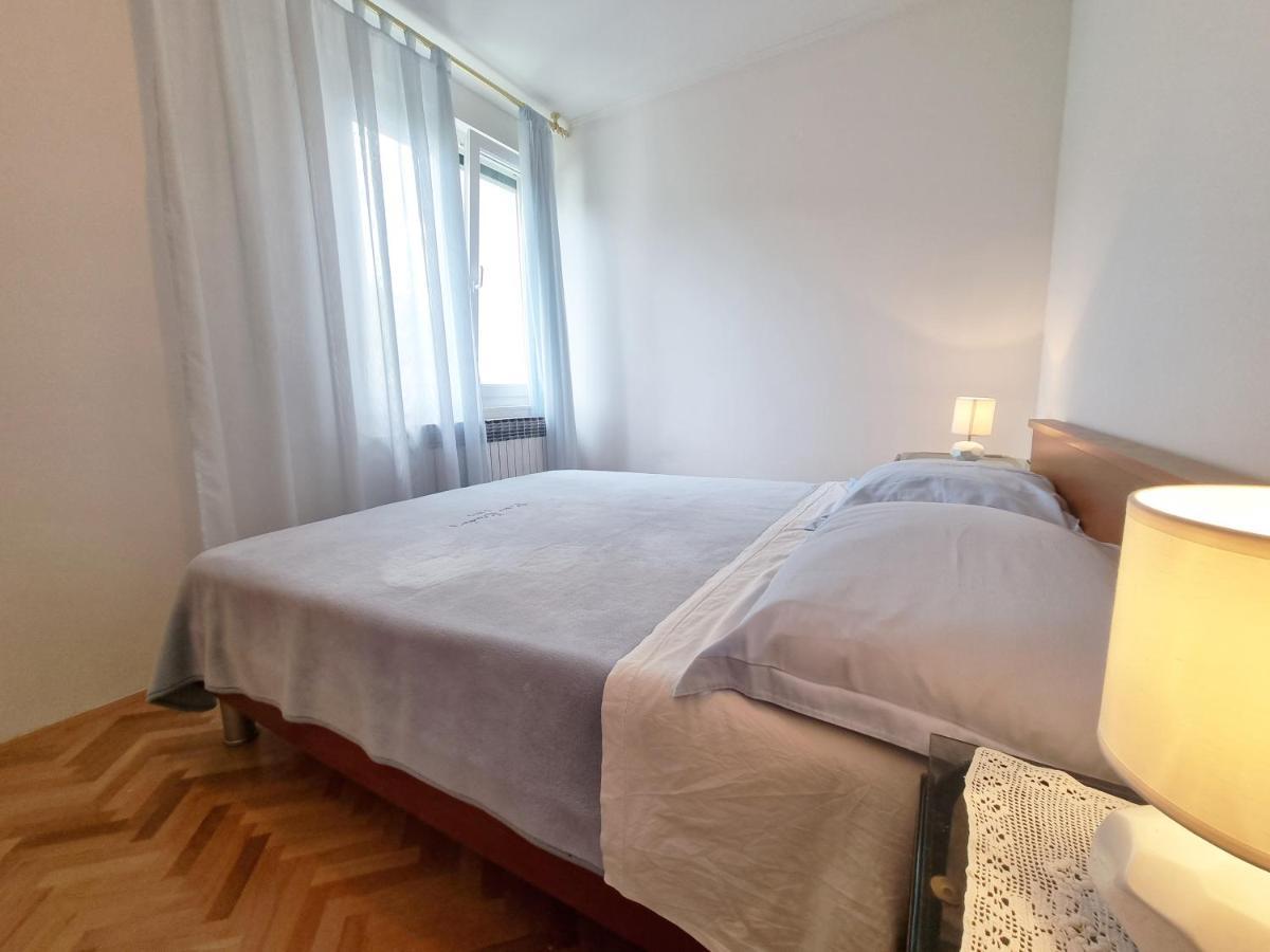Apartment Rijeka With Sea View Екстериор снимка